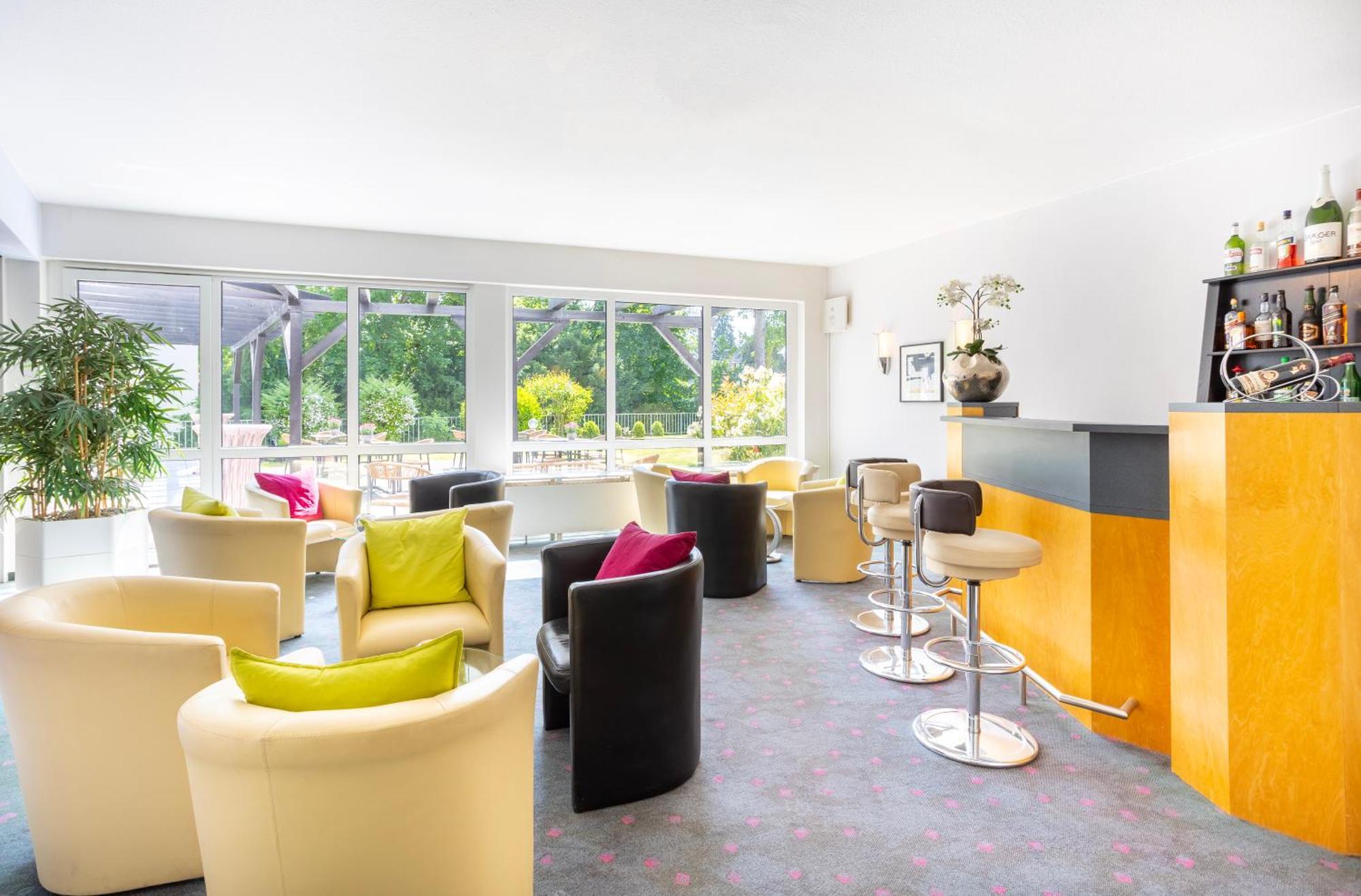 Concorde Hotel Viktoria Kronberg im Taunus Bagian luar foto