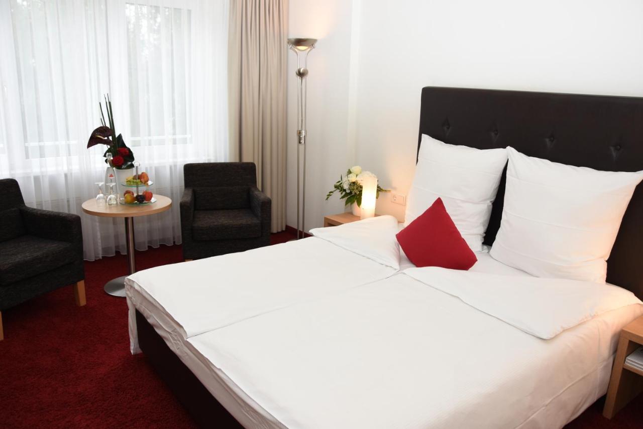 Concorde Hotel Viktoria Kronberg im Taunus Bagian luar foto